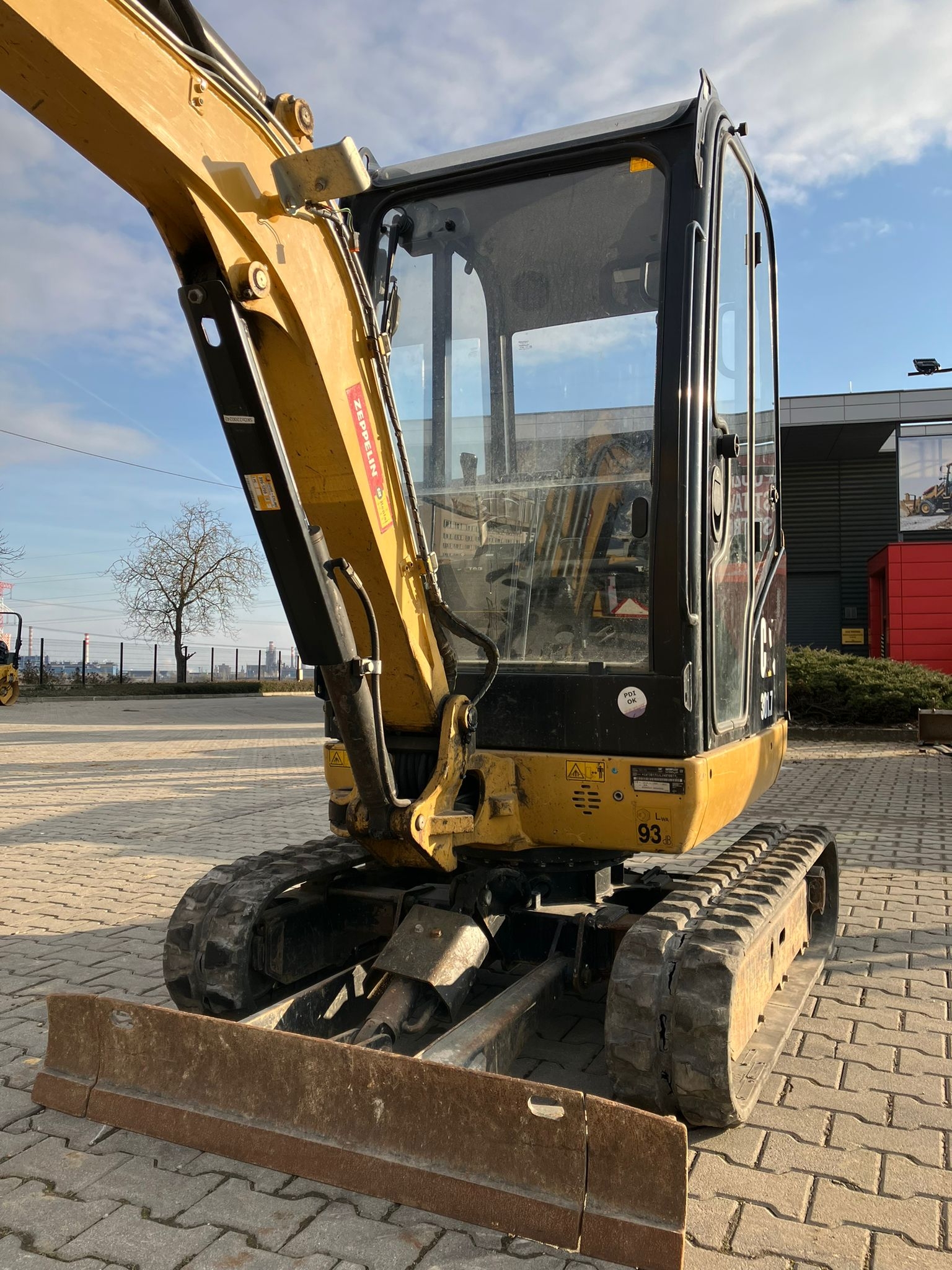 Pásové rýpadlo Caterpillar 301.7D